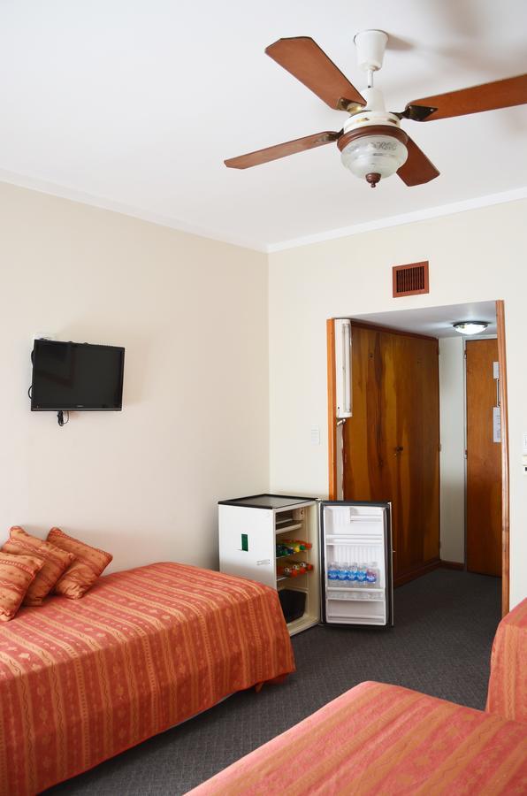 גנרל רוקה Hotel Huemul מראה חיצוני תמונה