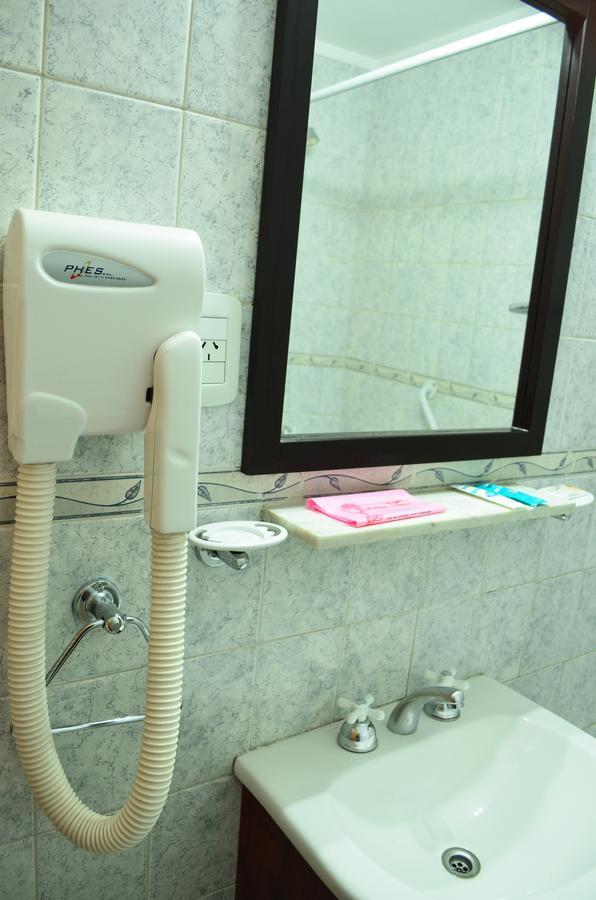 גנרל רוקה Hotel Huemul מראה חיצוני תמונה